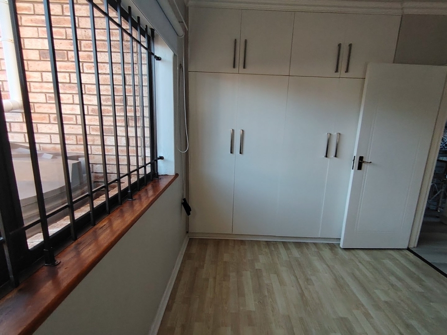 2 Bedroom Property for Sale in Walmer Downs Eastern Cape